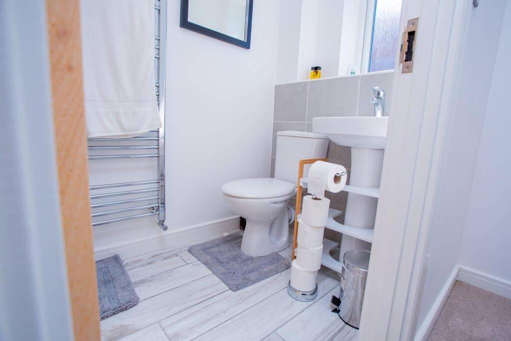 Mills Apartment - Two Bedroom En-Suite Apartment Нортгемптон Екстер'єр фото